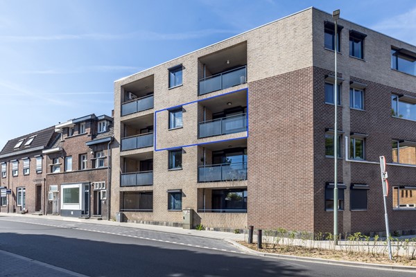 Onder bod: Ruim 2 slaapkamer appartement met berging en eigen parkeerplaats nabij centrum Eygelshoven